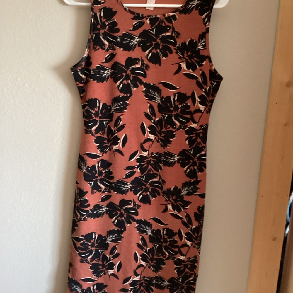 FOREVER 21 Rust Black Floral Sheath Dress Sleeveless Knee Length Size L